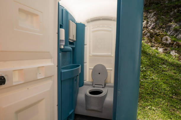 Best Standard Portable Toilet Rental  in Yarrow Point, WA